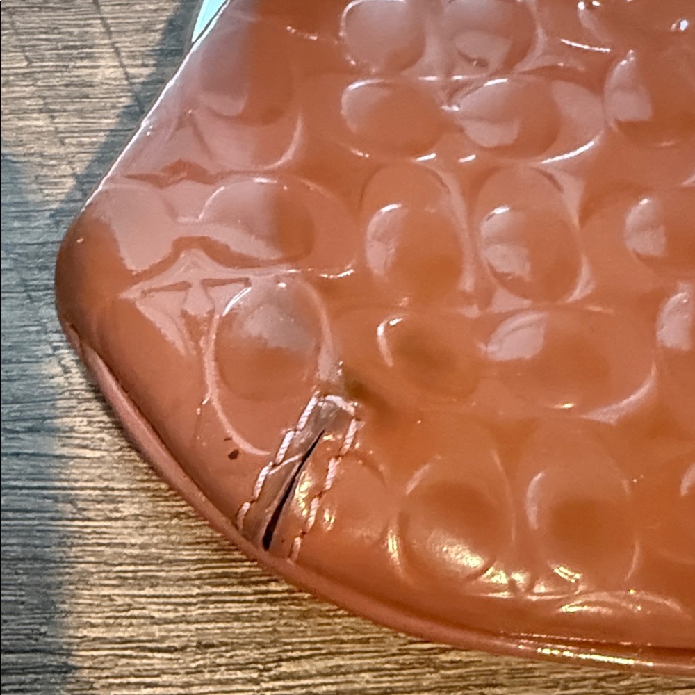 Coach Kisslock Embossed Coin Purse - Picture 4 of 6